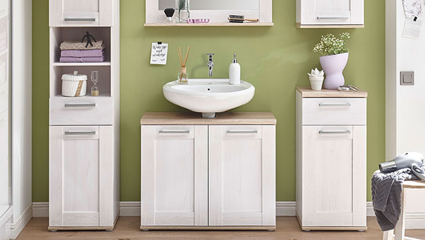 Zeitlose Badserie Romy in weißer Lärche Optik mit Ober- und Unterplatte in heller Holzoptik