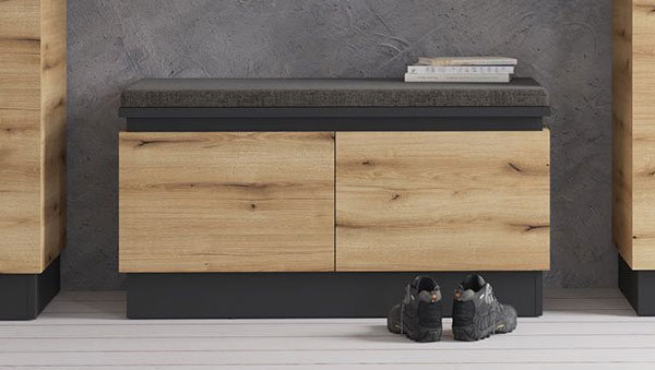 Garderobenbank mit Holzwerkstoff Fronten