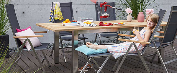 Garten-Klappstuhl Aline mit Edelstahlgestell und anthraziter Rüchenlehne