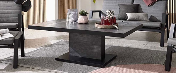 Garten-Couchtisch mit Keramik Tischplatte und Aluminiumgestell in Grau