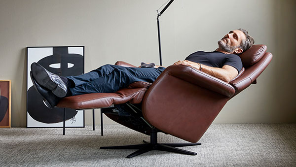 Sessel mit Zero Gravity Funktion