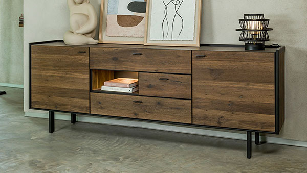 Sideboard mit Holzfunier