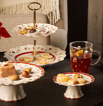 weiße weihnachtliche Kuchenplatten und Etagere Toy's Delight