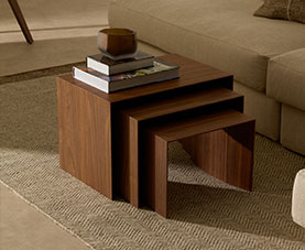 Kave Home Tischset in dunklem Holz