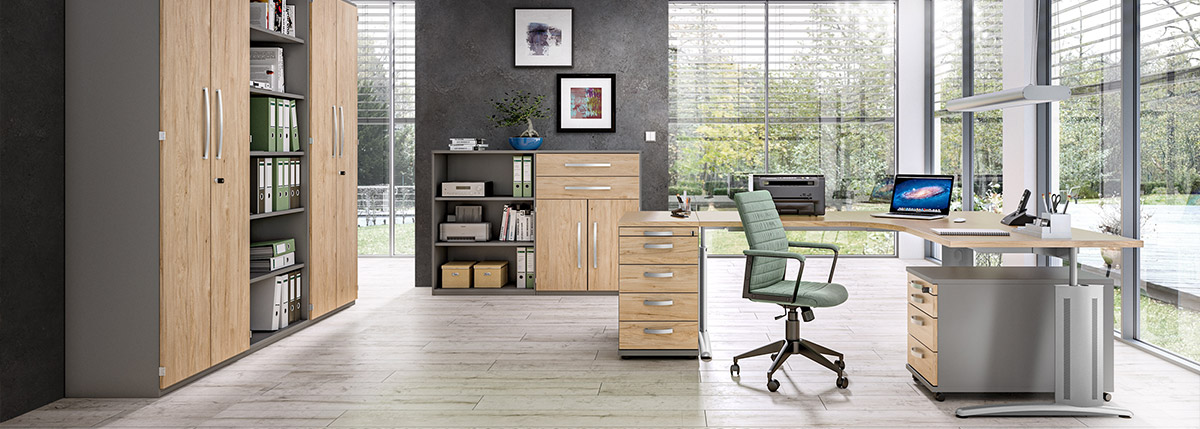 Röhr Büro in Grau mit Fronten in Holzoptik